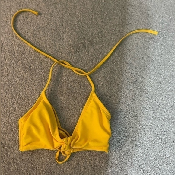 Xhilaration Yellow Bikini Top size Small - Picture 1 of 7
